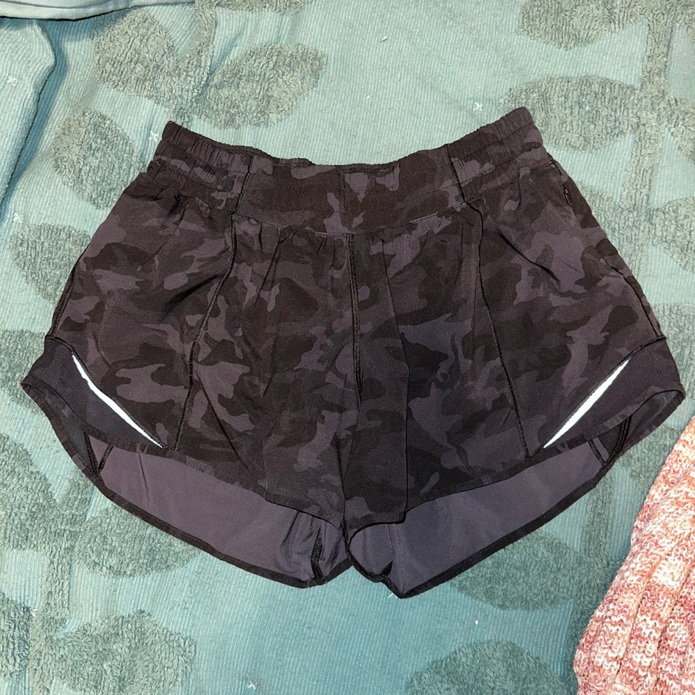 Lululemon Hotty Hot Shorts 8